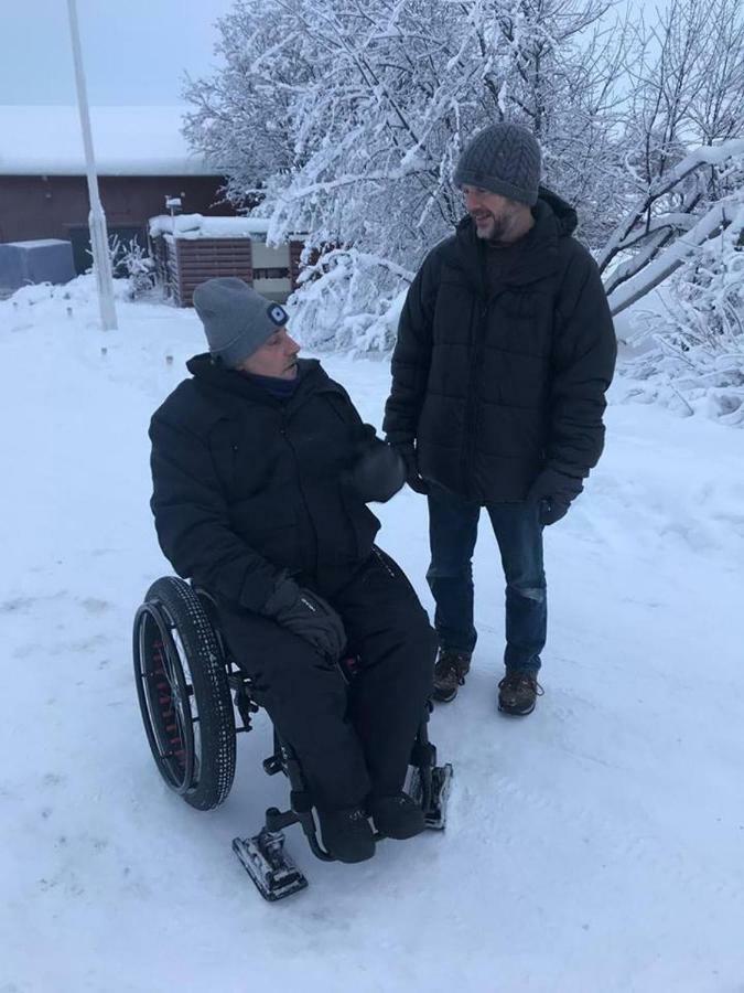 Отель The Friendly Moose Эверторнео Экстерьер фото